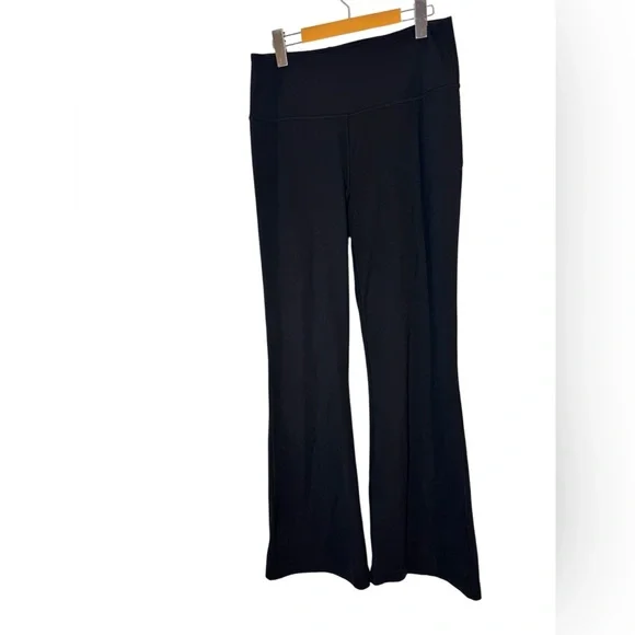 Lululemon Groove Super High Rise Flared Pant - Size 12 - Picture 3 of 9